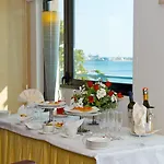 Delfino Otel Taranto