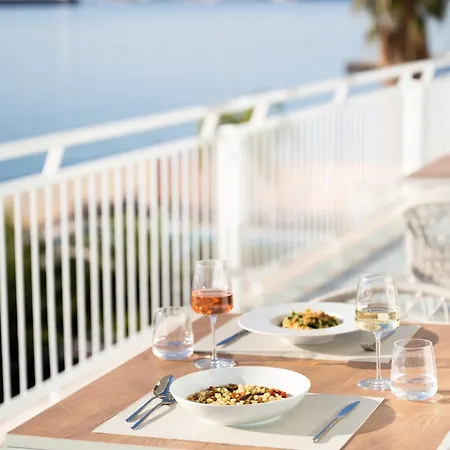 Hotel Delfino 4*
