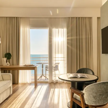Delfino Hotel