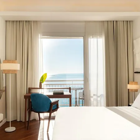 Delfino Hotel 4*